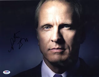 Patrick Fabian autograph