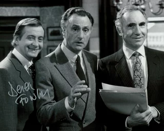 Derek Fowlds autograph