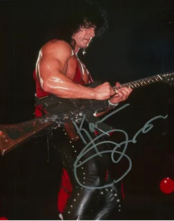 Kane Roberts autograph