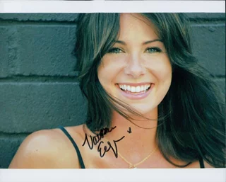 Vanessa Evigan autograph