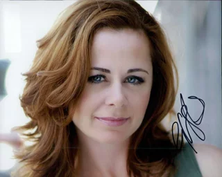 Geraldine Hughes autograph