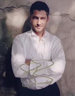 Gerard Butler autograph