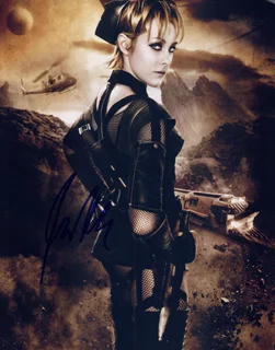 Jena Malone autograph