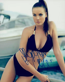 Stephanie Corneliussen autograph