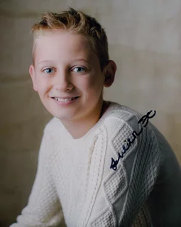 Julien Hicks autograph