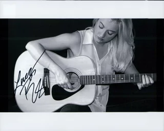 Laura Linda Bradley autograph