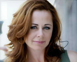 Geraldine Hughes autograph