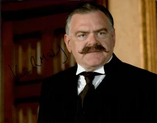 Kevin McNally autograph