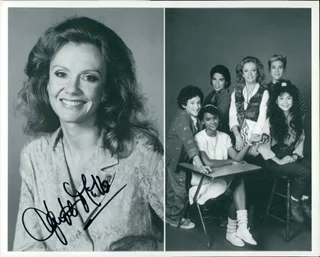 Hayley Mills autograph