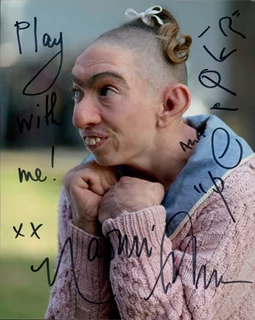 Naomi Grossman autograph