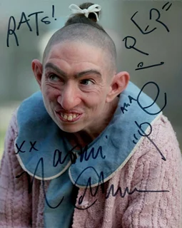 Naomi Grossman autograph