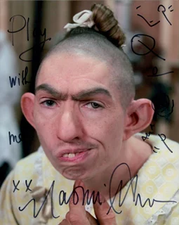 Naomi Grossman autograph