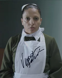Veronica Falcon autograph