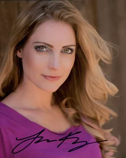 Jamee Mae Kyson autograph