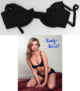 Maddy Monet autograph