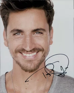 Tomas Pais autograph