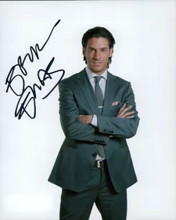 Erick Elias autograph