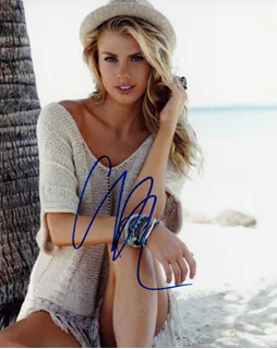 Charlotte McKinney autograph