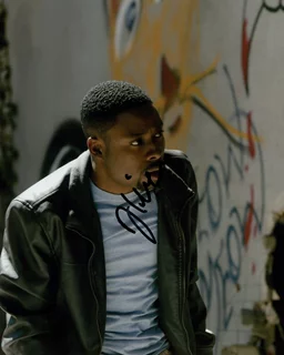 Justin Hires autograph