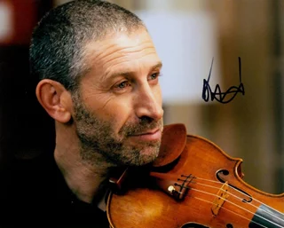 Mark Ivanir autograph