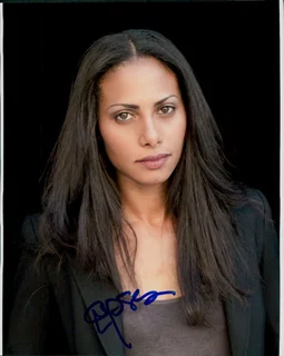 Christina Moses autograph