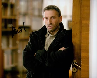 Mark Ivanir autograph