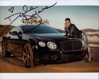 Daphne Wayans autograph