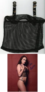 Toni Owens autograph