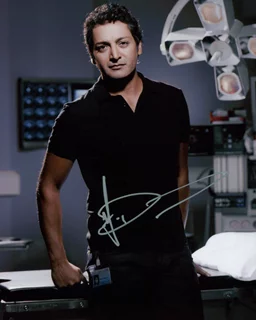 Hari Dhillon autograph