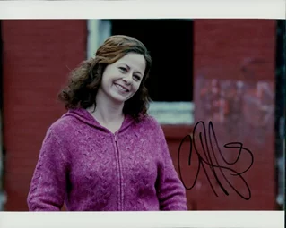 Geraldine Hughes autograph