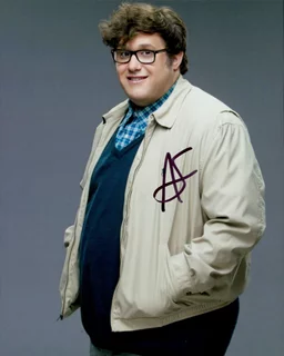 Ari Stidham autograph