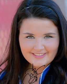 Isabella Amara autograph