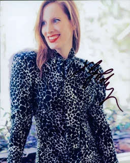 Liz Goldwyn autograph