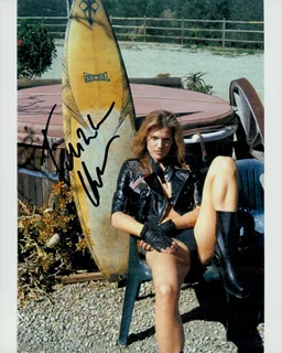 Tricia Helfer autograph