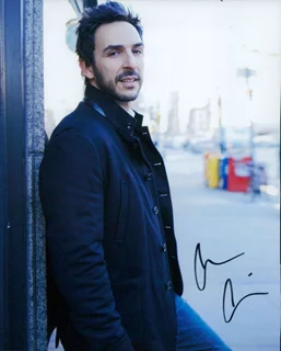 Amir Arison autograph