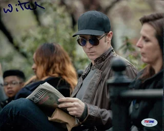 Wil Traval autograph