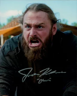 Justin Kucsulain autograph