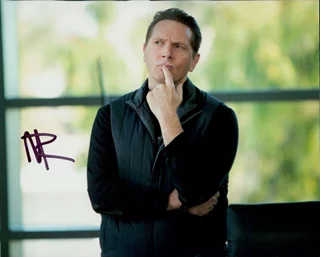 Matt Ross autograph