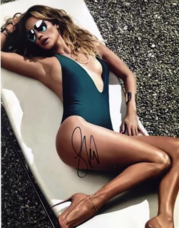 Jennifer Lopez autograph