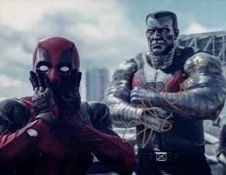 Stefan Kapicic autograph