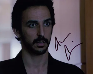 Amir Arison autograph