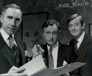 Derek Fowlds autograph