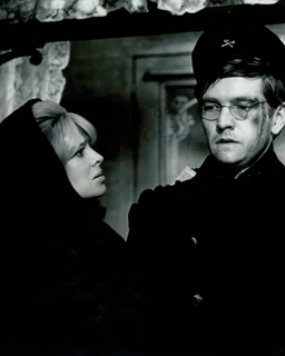 Tom Courtenay autograph