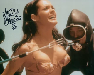 Martine Beswick autograph