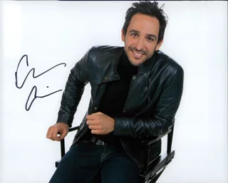 Amir Arison autograph