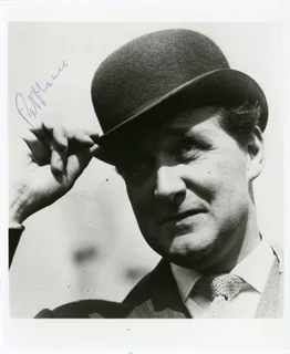 Patrick MacNee autograph