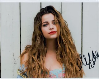 Ellise Gitas autograph