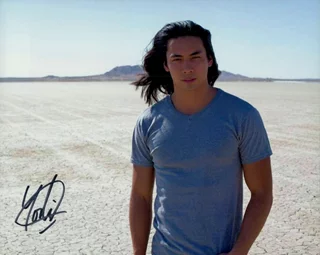 Yoshi Sudarso autograph