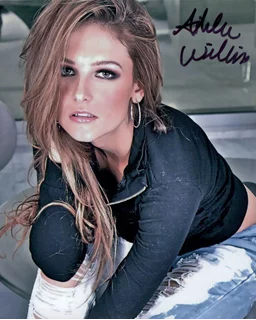 Ashlee Willis autograph
