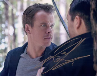 Todd Lasance autograph
